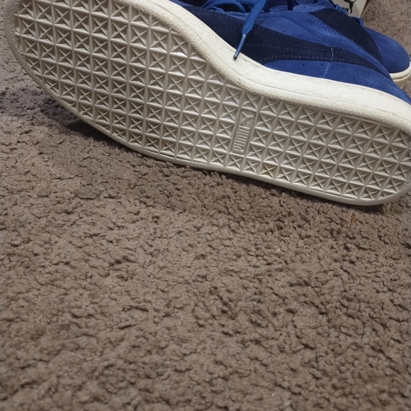 Shoes - Picture 6 of 12